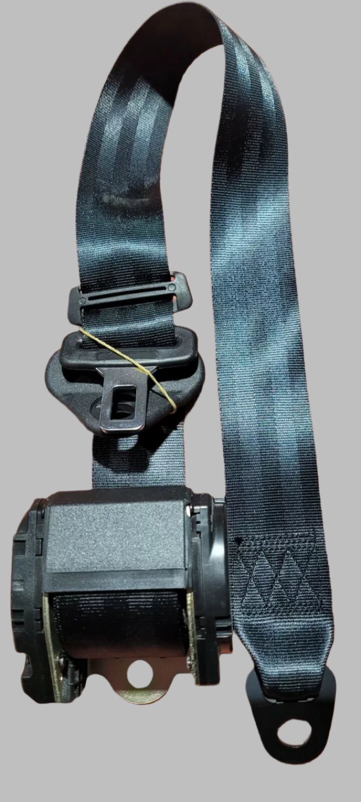 Bintelli beyond/revo 3 point seatbelt male